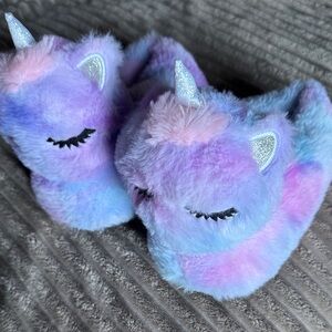 Girls Plush Unicorn Slippers